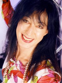 Andrea Azizay - Engel Channeling - Engelkontakte - Spiritualität - Runen - Karma